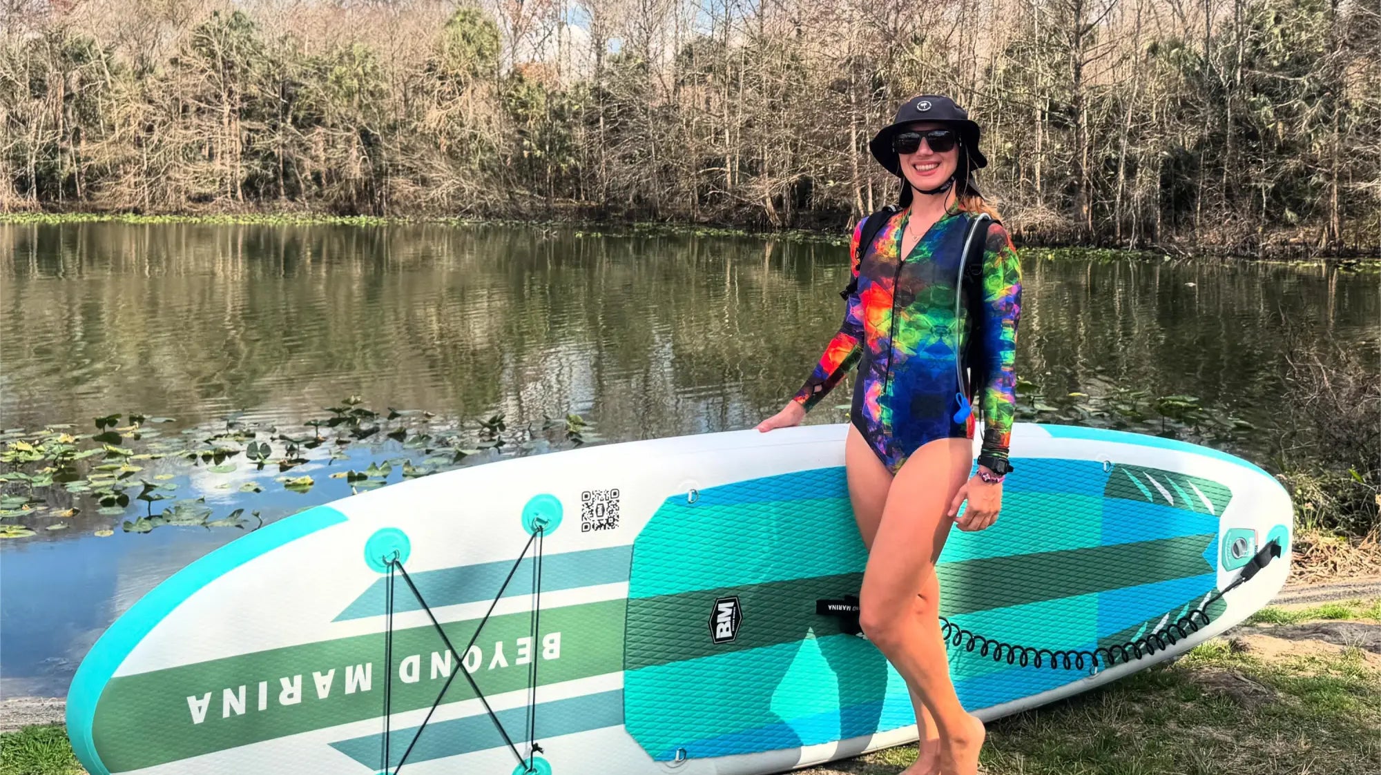 Inflatable stand-up paddleboard for comparison of inflatable paddle boards and hard boards