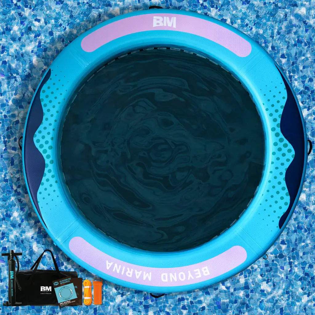 Inflatable floating platform with accessories for up to 6 people, perfect as a float dock