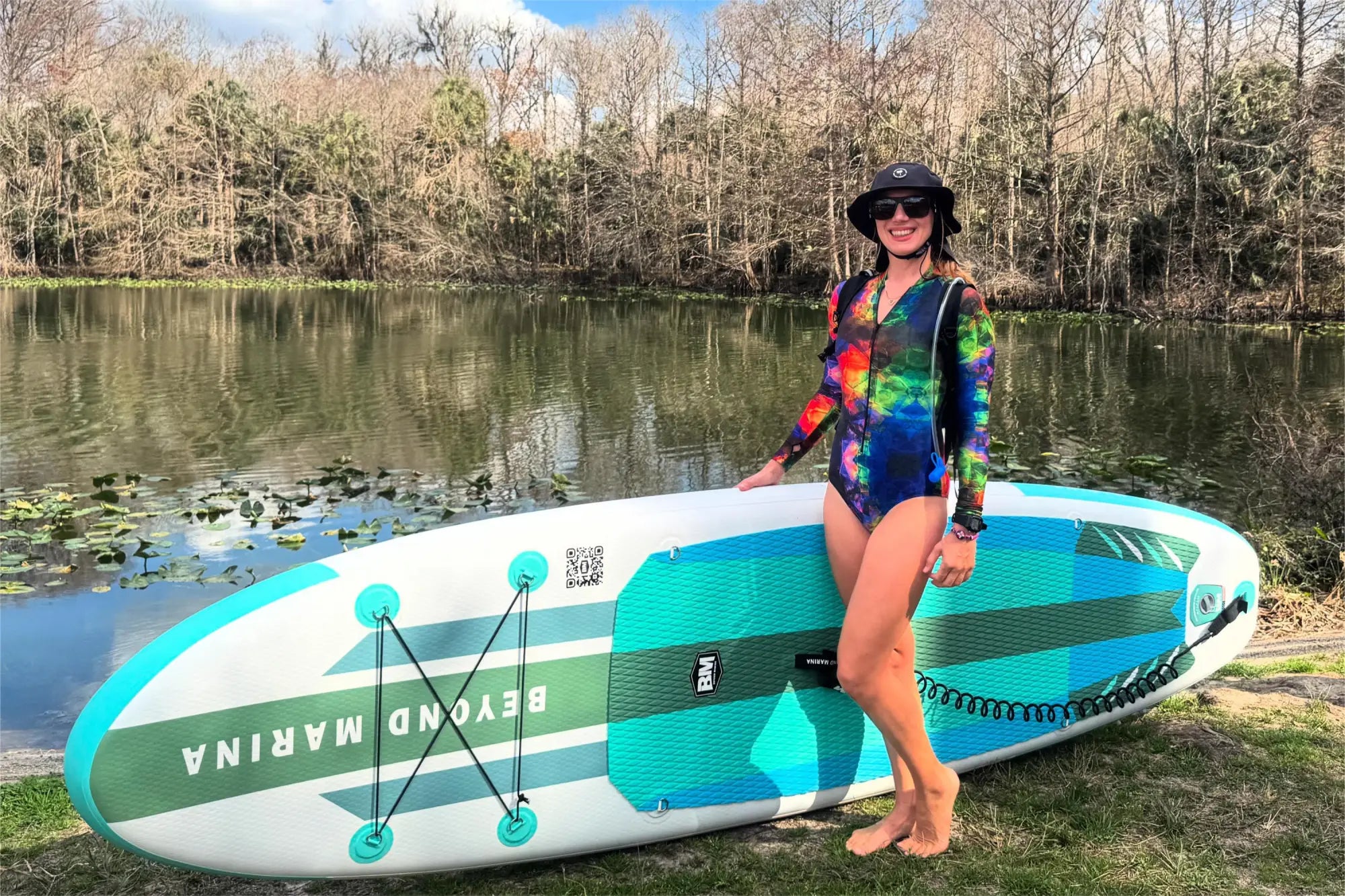 Inflatable stand-up paddleboard for comparison of inflatable paddle boards and hard boards